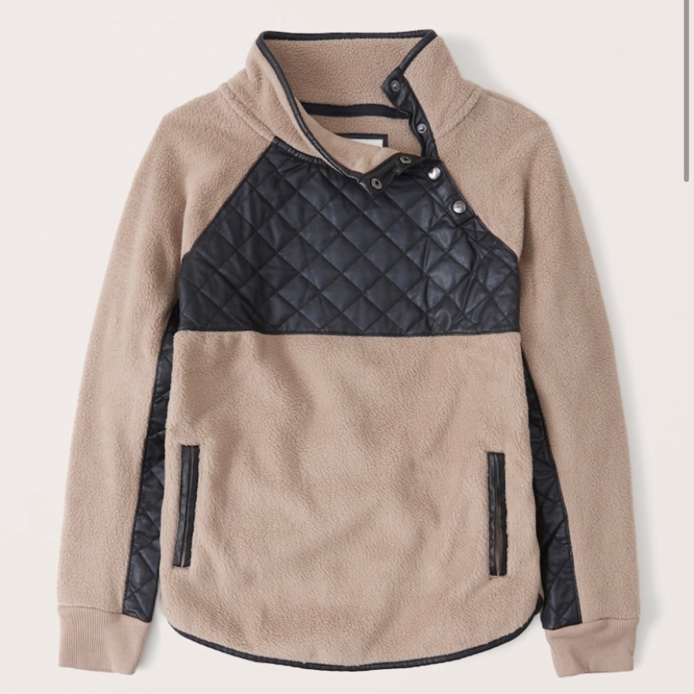 Abercrombie & Fitch Asymmetrical Snap-Up Fleece